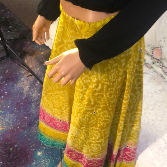 VINTAGE HIPPIE BOHO SILK FESTIVAL SKIRT S-L RARE - Picture 6 of 8